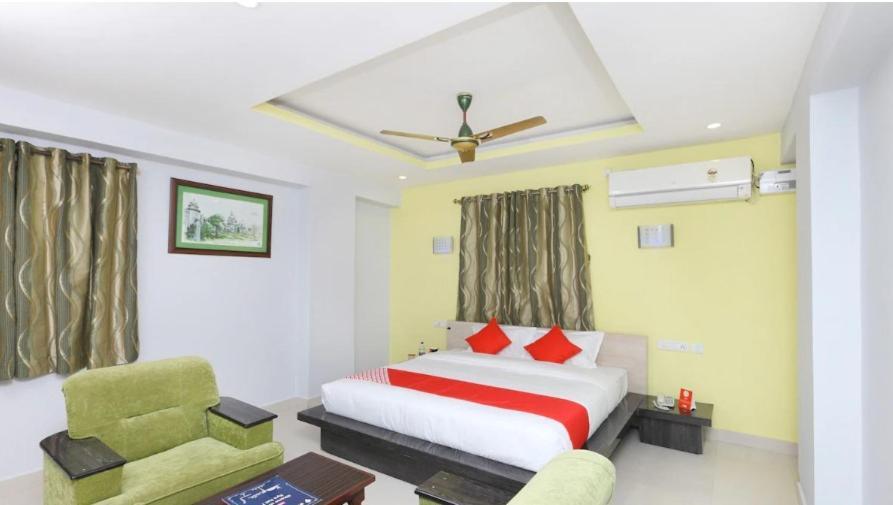 Sai Golden Rooms Tirupati Extérieur photo