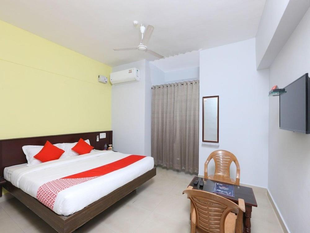 Sai Golden Rooms Tirupati Extérieur photo