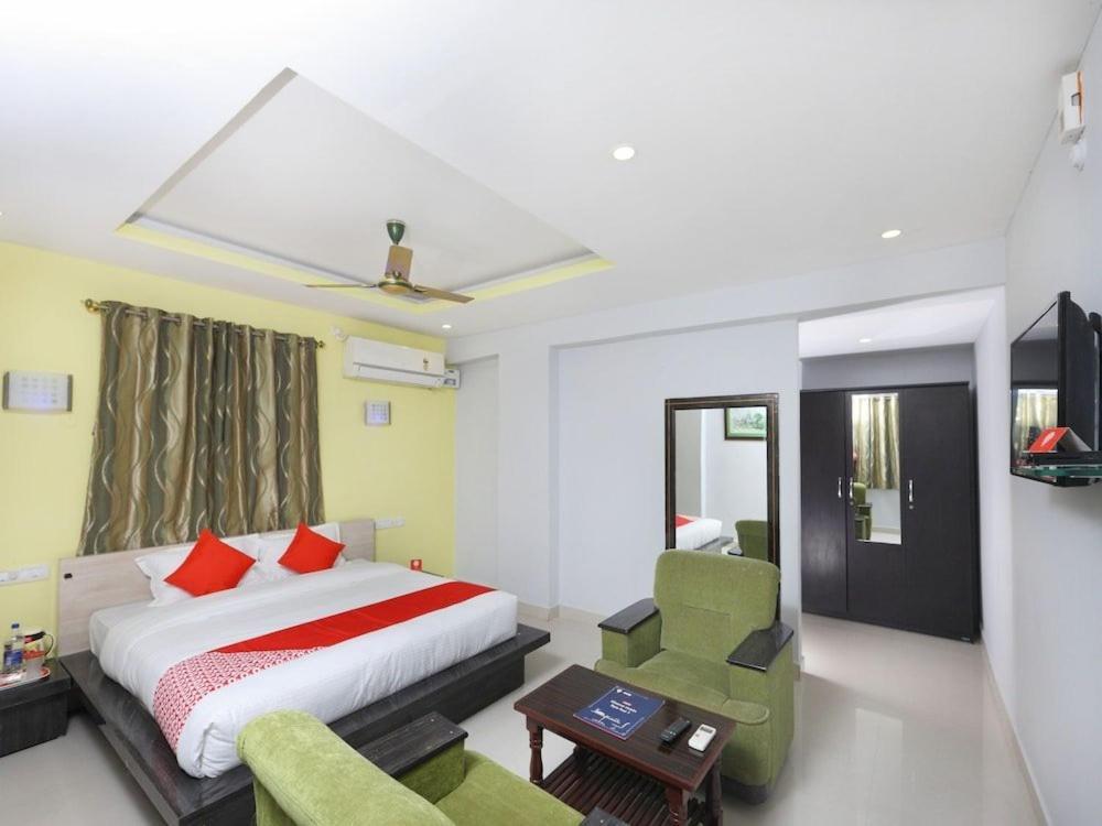 Sai Golden Rooms Tirupati Extérieur photo